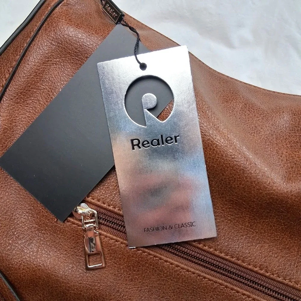 Realer women brown